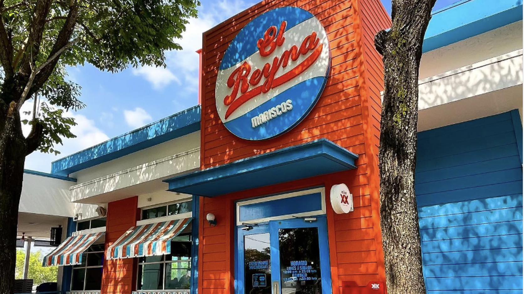 Fachada de El Reyna Mariscos en Villahermosa
